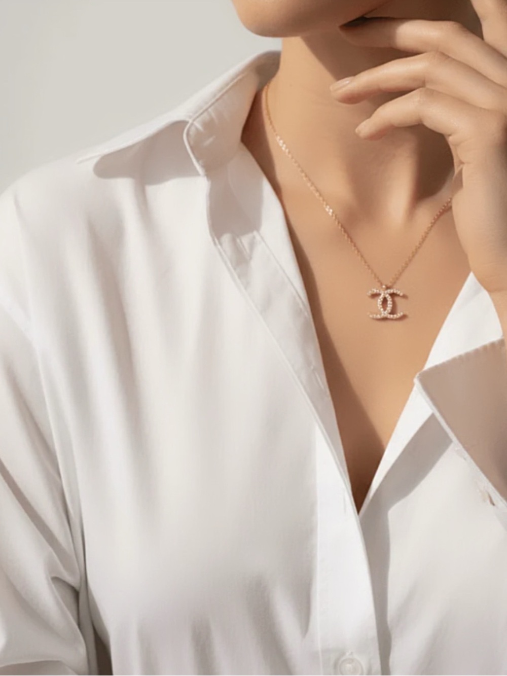 Brand new , rare Rose Gold Crystal  Necklace, great for Holidays gift